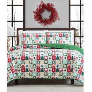 Truly Soft Holiday Check Quilt Sets